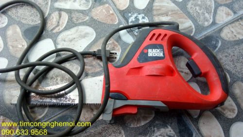 Cưa điện Lá Liểu Black Decker - 220v